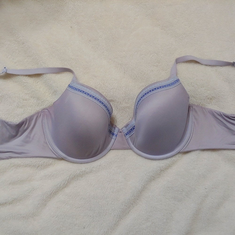32G Wacoal Perfect Primer T-shirt bra